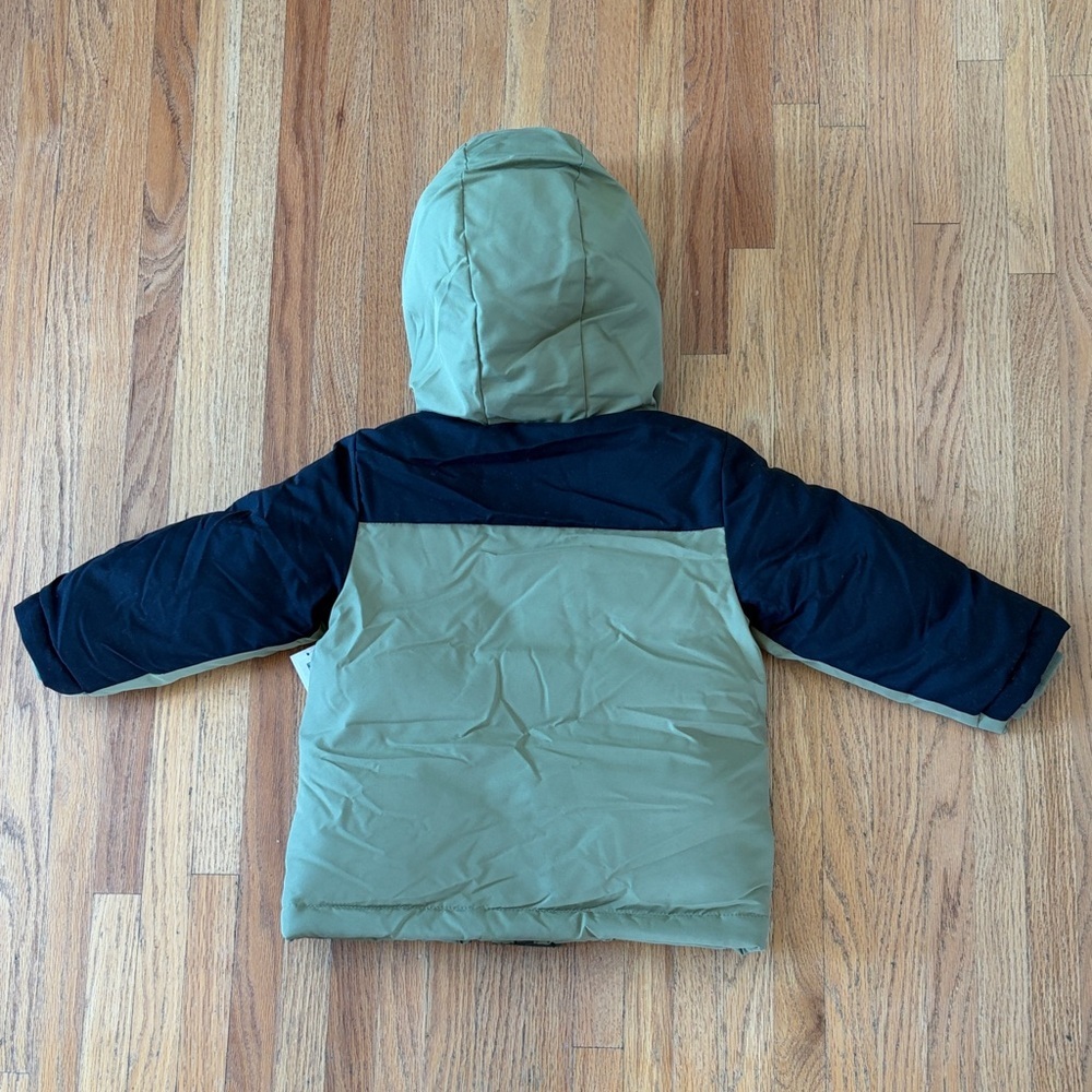 Old Navy Kids Hooded Puffer Jacket - Green and Black - Picture 4 of 5